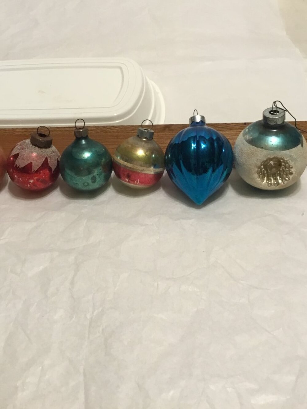 Very colorful lot of 8 antique & fragile glass Christmas tree ornaments - Picture 5 of 15